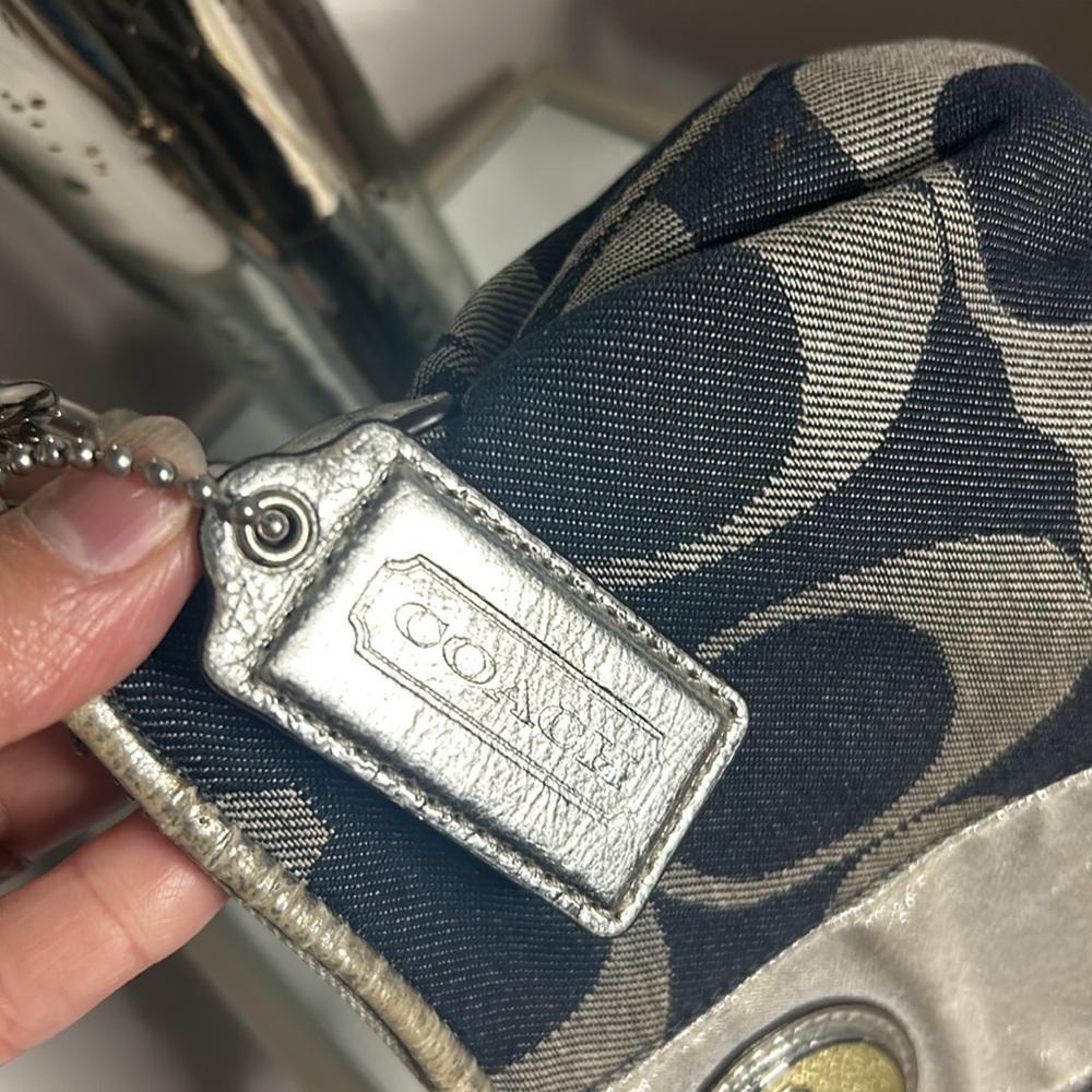 Coach Denim Blue/Grey signature stripe canvas shoulder bag - Picture 5 of 10